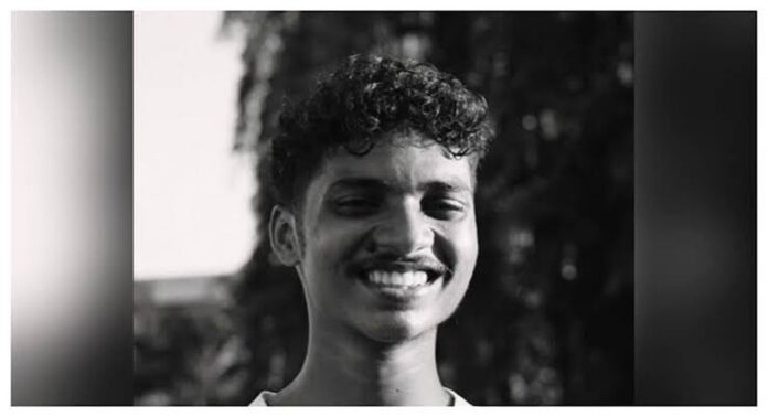 കോതമംഗലം മാർ അത്തനേഷ്യസ് കോളേജ് വിദ്യാത്ഥി ആയേഷിന്റെ മരണത്തിൽ ദുരൂഹത ആരോപിച്ച് ബന്ധുക്കൾ കോതമംഗലം മാർ അത്തനേഷ്യസ് കോളേജ് വിദ്യാത്ഥി ആയേഷിന്റെ മരണത്തിൽ ദുരൂഹത ആരോപിച്ച് ബന്ധുക്കൾ