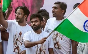 പോലീസ് വിലക്കുകൾ മറികടന്ന് ‘ലെഹ്രാ ദോ തിരംഗ’ മാർച്ച് വിജയം കണ്ടെന്ന് സി.ജെ.പി ; അഭിജിത് ദീപ്കെയുടെ അറസ്റ്റിൽ പ്രതിഷേധം ശക്തം