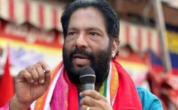 പോലീസുകാർക്കെതിരെ വധഭീഷണി : സിപിഎം നേതാക്കൾക്കെതിരെ ജാമ്യമില്ലാ കേസ്