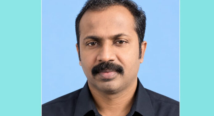 ജോലിക്കിടെ ഫോർക്ക് ലിഫ്റ്റിനിടയിൽ കുടുങ്ങി അപകടം ; ചികിത്സയിലായിരുന്ന മലയാളി യുവാവിന് ദാരുണാന്ത്യം ജോലിക്കിടെ ഫോർക്ക് ലിഫ്റ്റിനിടയിൽ കുടുങ്ങി അപകടം ; ചികിത്സയിലായിരുന്ന മലയാളി യുവാവിന് ദാരുണാന്ത്യം