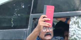 ഗ്യാനേഷ്കുമാറിന്റെ രാജി ആവശ്യത്തിൽ രാജ്യതലസ്ഥാനം സംഘർഷഭരിതം ; യുവജന-വിദ്യാർഥി സംഘടനകളുടെ മാർച്ച് പോലീസ് തടഞ്ഞു