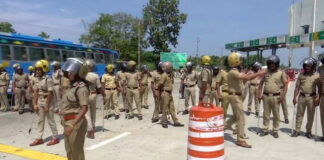 നാട്ടികയിലെ ടോള് പിരിവ് ഇന്ന് മുതല് ; പ്രതിഷേധിച്ച യുഡിഎഫ് പ്രവര്ത്തകരെ അറസ്റ്റ് ചെയ്ത് നീക്കി