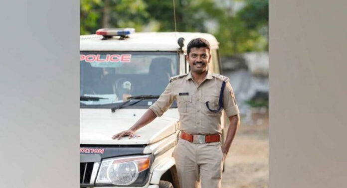 അവധിയിൽ പോയ കന്റോൺമെന്റ് എസ്എച്ച്ഒയെ അതിവേഗം തിരിച്ചുവിളിച്ച് ആഭ്യന്തര വകുപ്പ് അവധിയിൽ പോയ കന്റോൺമെന്റ് എസ്എച്ച്ഒയെ അതിവേഗം തിരിച്ചുവിളിച്ച് ആഭ്യന്തര വകുപ്പ്