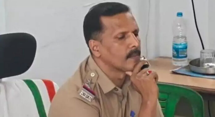 കൈക്കൂലി ആരോപണം ; വൈക്കം സിഐ ഷമീർഖാൻ കുറ്റക്കാരനെന്ന് വിജിലൻസ് റിപ്പോർട്ട് കൈക്കൂലി ആരോപണം ; വൈക്കം സിഐ ഷമീർഖാൻ കുറ്റക്കാരനെന്ന് വിജിലൻസ് റിപ്പോർട്ട്